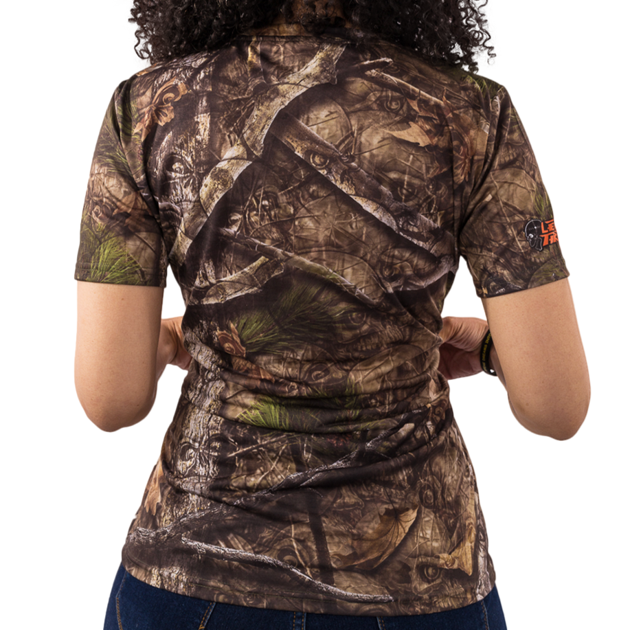Women Backwoods Skull Camo Womens V Neck T- Shirt
