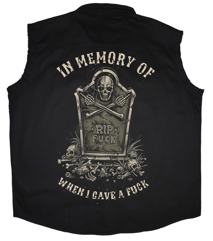 In Memory Printed Sleeveless Button Down