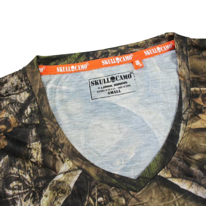 Women Backwoods Skull Camo Womens V Neck T- Shirt